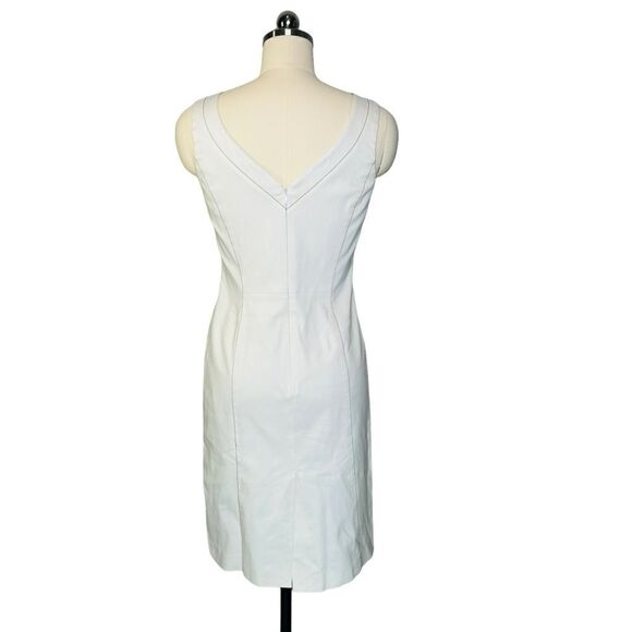 Agnona Cream Contrast Stitch Sleeveless Sheath Dress| Size 6 - Picture 9 of 12